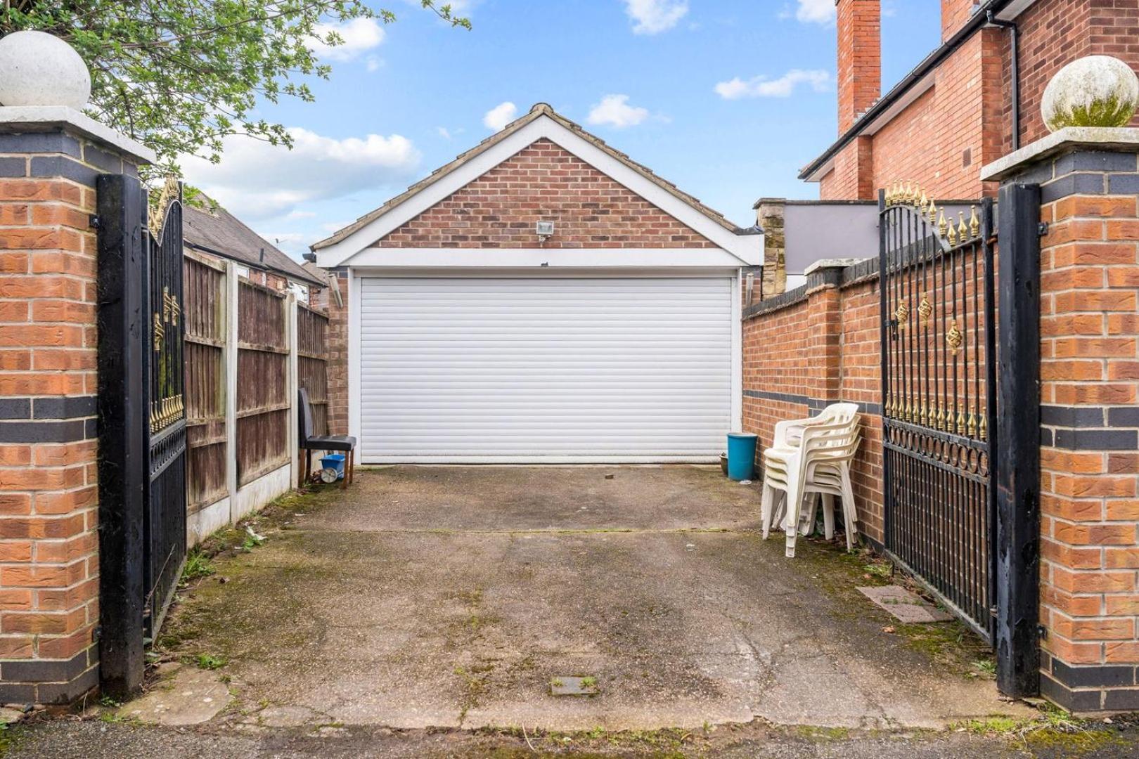 Bramcote Lane Spacious 5 Bedroom House Guest house *