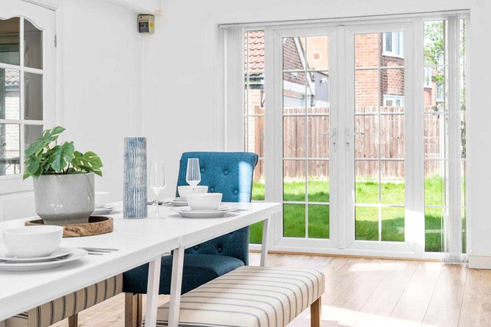 Bramcote Lane Spacious 5 Bedroom House Guest house Nottingham